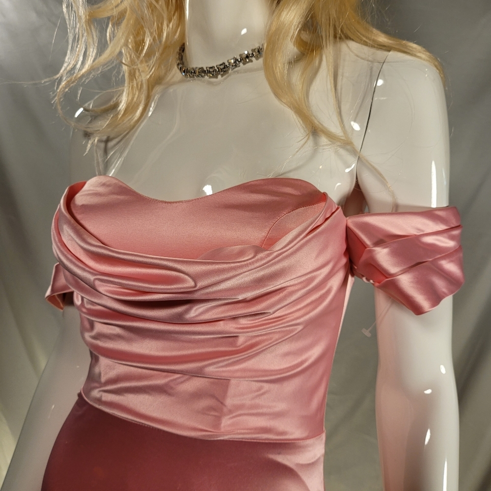 MORE TO COME - Picture 5 of 9